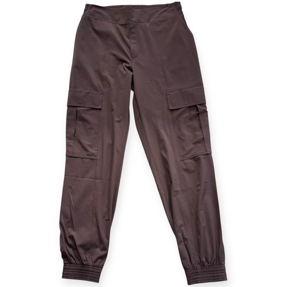 Athleta Chelsea Utility Cargo Jogger pants in Mineral Brown Women’s Size 6 - Picture 2 of 7